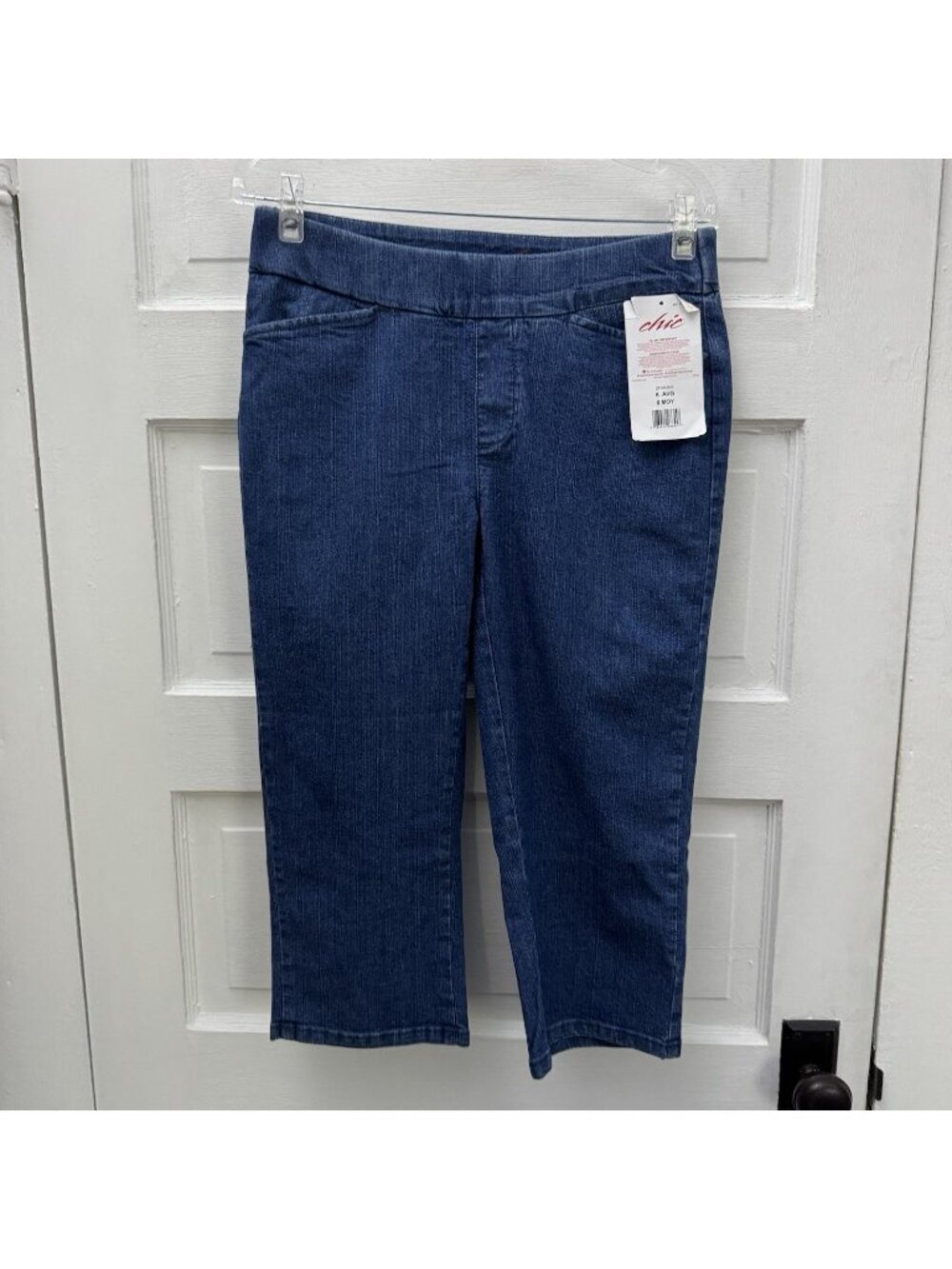 Chic Classic Collection Pull On Denim Capri Pants Womens 6 NWT Stretch Blue